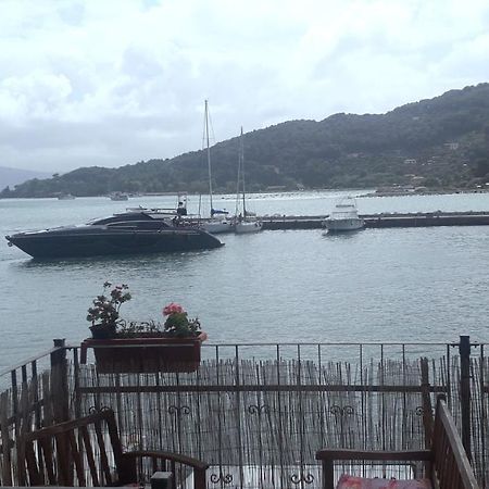 بورتوفينيري Suite Portovenere المظهر الخارجي الصورة