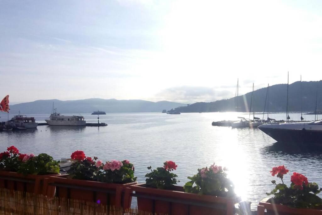 بورتوفينيري Suite Portovenere المظهر الخارجي الصورة