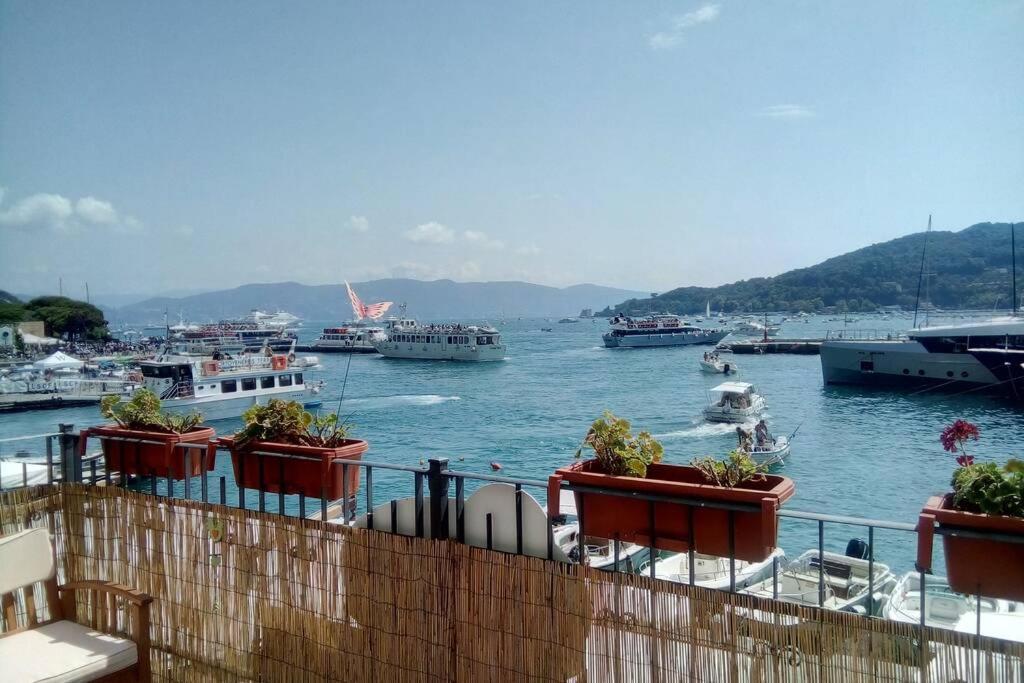 بورتوفينيري Suite Portovenere المظهر الخارجي الصورة
